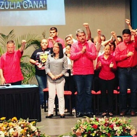 frankropsuv's tweet photo. El Poder Popular esta con .@panchoarias2012 porque sabe que trabaja de manera incansable para el buen vivir del pueblo zuliano #AriasRepite https://t.co/RPzZvoLtjM