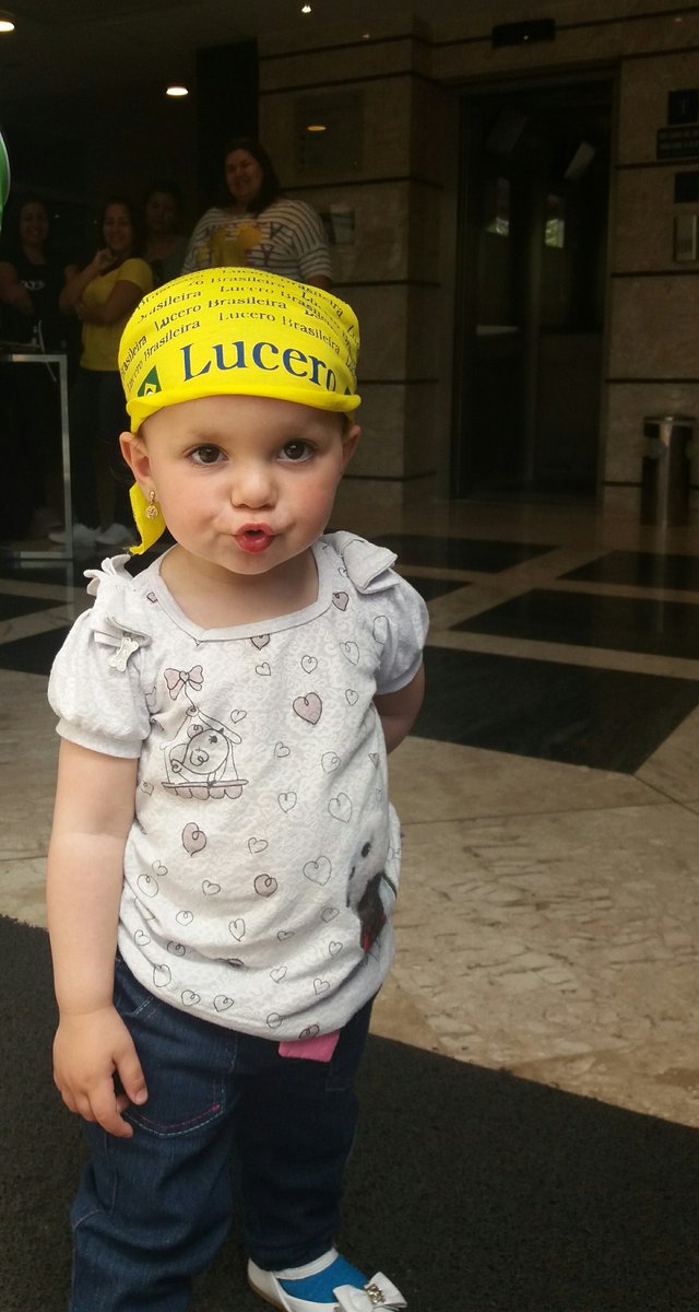 thafstn's tweet photo. @LuceroMexico  Olha que Lucerina mais fofa.
Uma lindeza ! 💞 https://t.co/U35hiBQMWf