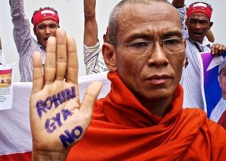 Nueqie's tweet photo. Wanted
@jokowi @temen_BangPepen @GunRomli @Banser99Garuda @TNI_AL @DivHumasPolri @TheMyanmarTimes @naypyidawpost @FrontierMM 
#SaveRohingya https://t.co/NwMuvgjcLU