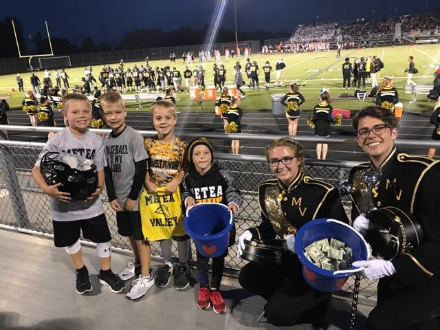 MeteaAthletics's tweet photo. Very proud of @mvmustangnation last night raising over $1,100 for the Houston Relief Fund!  @MVPrincipal1 #everythingmatters https://t.co/6BPNOQn4lw