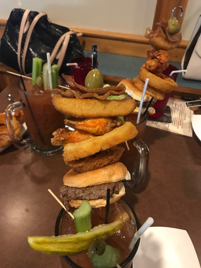 danizeigler's tweet photo. #reportinn #bloodymary #amazing https://t.co/urQjW7zXpj