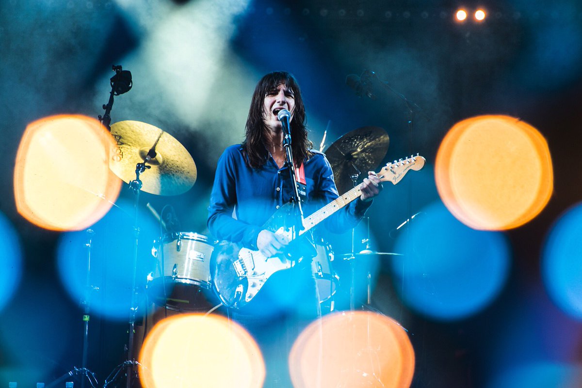 NikkosALLEGUEDE's tweet photo. 🤘🏻Souvenirs de @rockenseine av/ @thelemontwigs pris pour @gigsonlive
#thelemontwigs #res2017 #rockenseine #gigsonlive cc @briantakestime https://t.co/EGAaPtAyfF