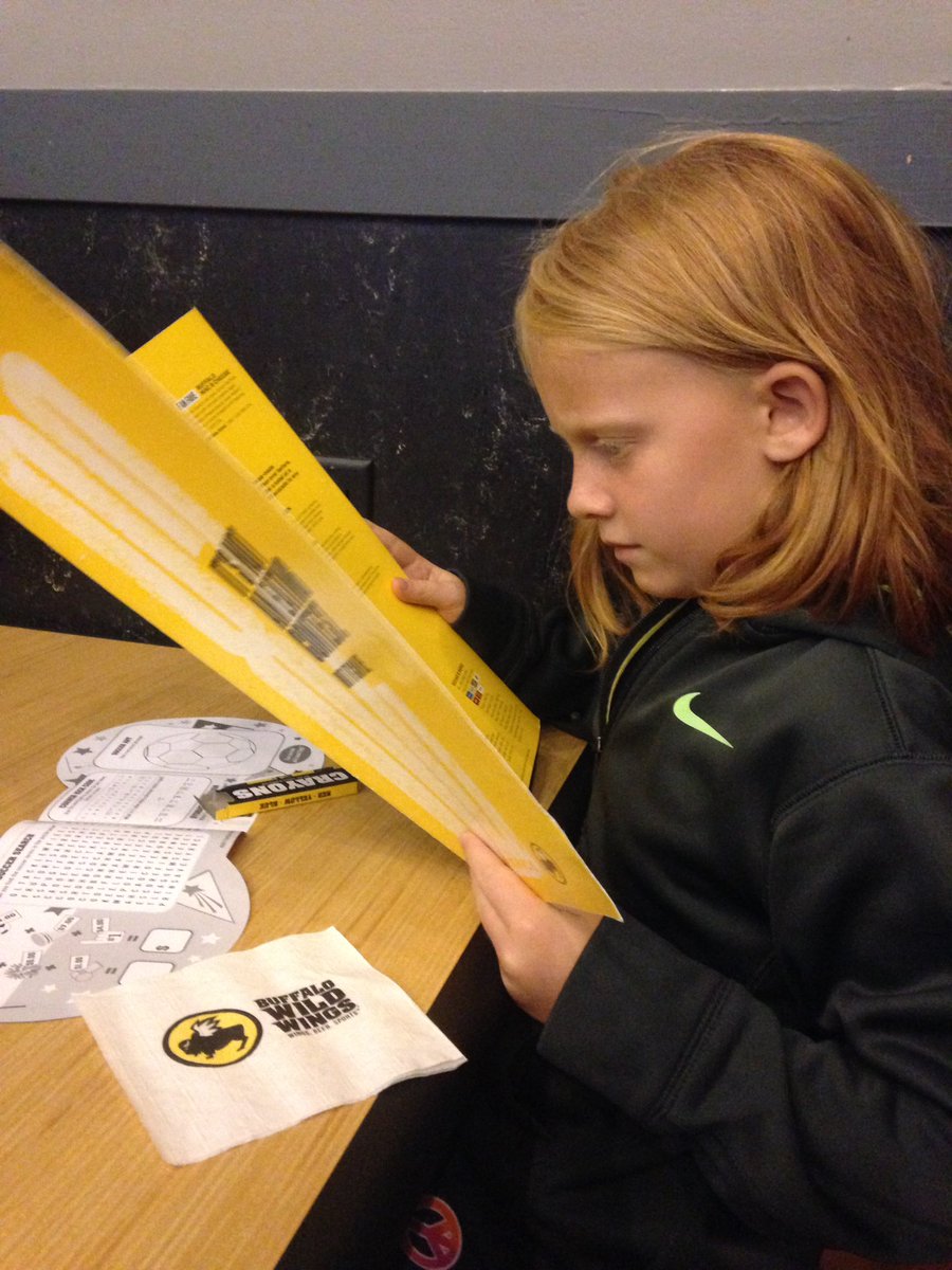 econcole's tweet photo. My shopping assistant gets paid
#chickenwings
#lessthanminimumwage https://t.co/xt9okoNTs4
