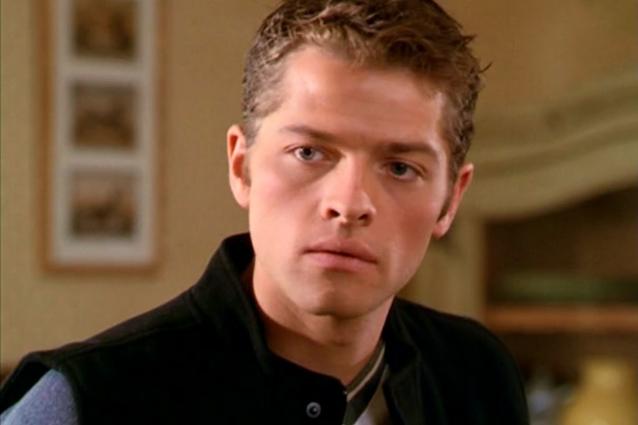 SarahMichelleRC's tweet photo. Rewatching #charmed- imagine my surprise when I saw @mishacollins on an episode!!  Makes my #heart happy! #SPNFamily https://t.co/j1HlBxS4U3