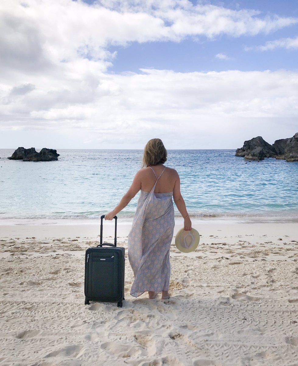compassandtwine's tweet photo. Made it to Bermuda with @BriggsandRiley | #compassandtwine #bermuda #worldinspired #briggsandriley #luggage #partner #sponsored https://t.co/QcVNA4M2Ki