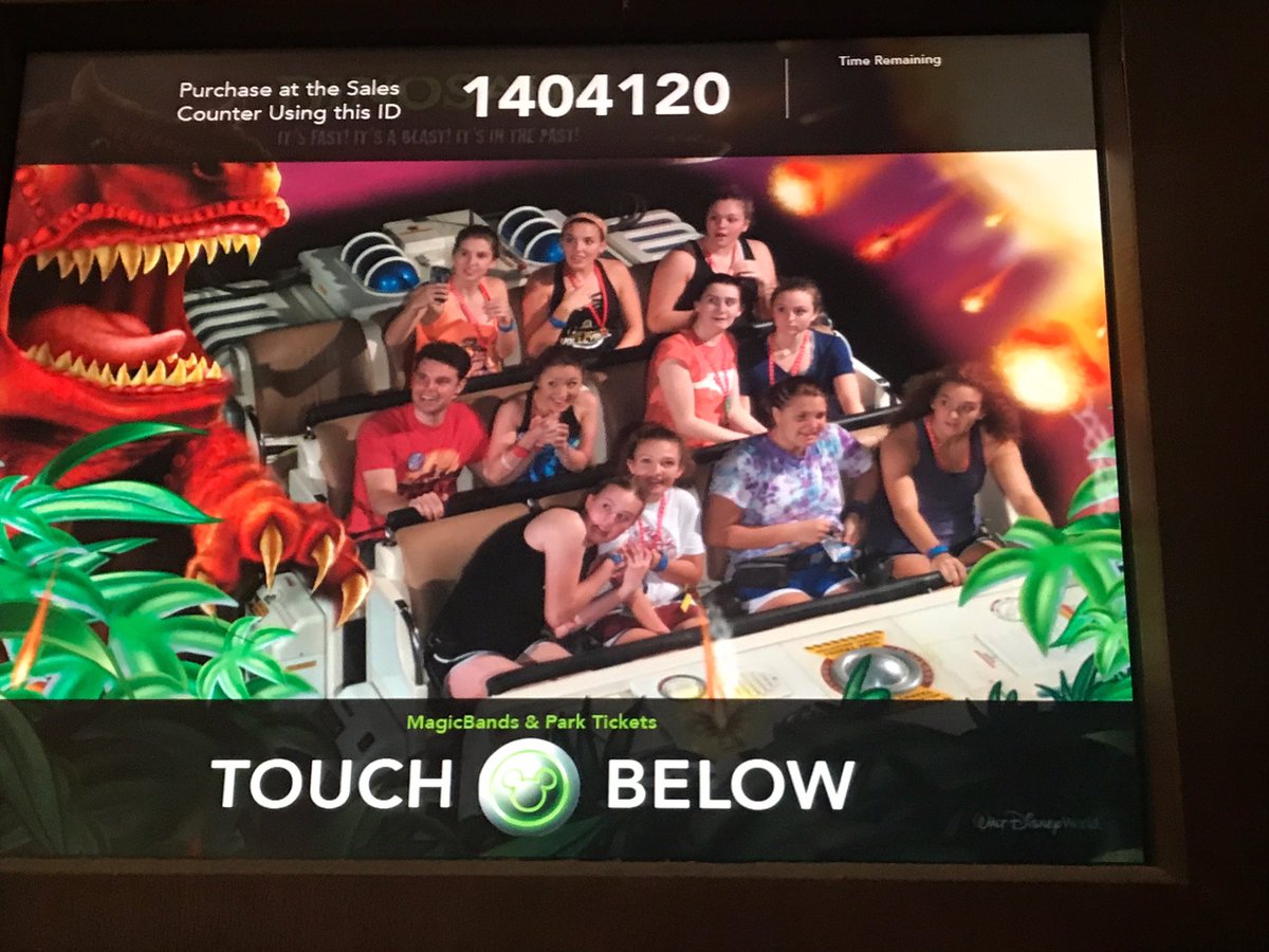 TOPPER_VB's tweet photo. Animal Kingdom!!!  🦁🐘😱💪#toppervb https://t.co/k58YRjF3uq