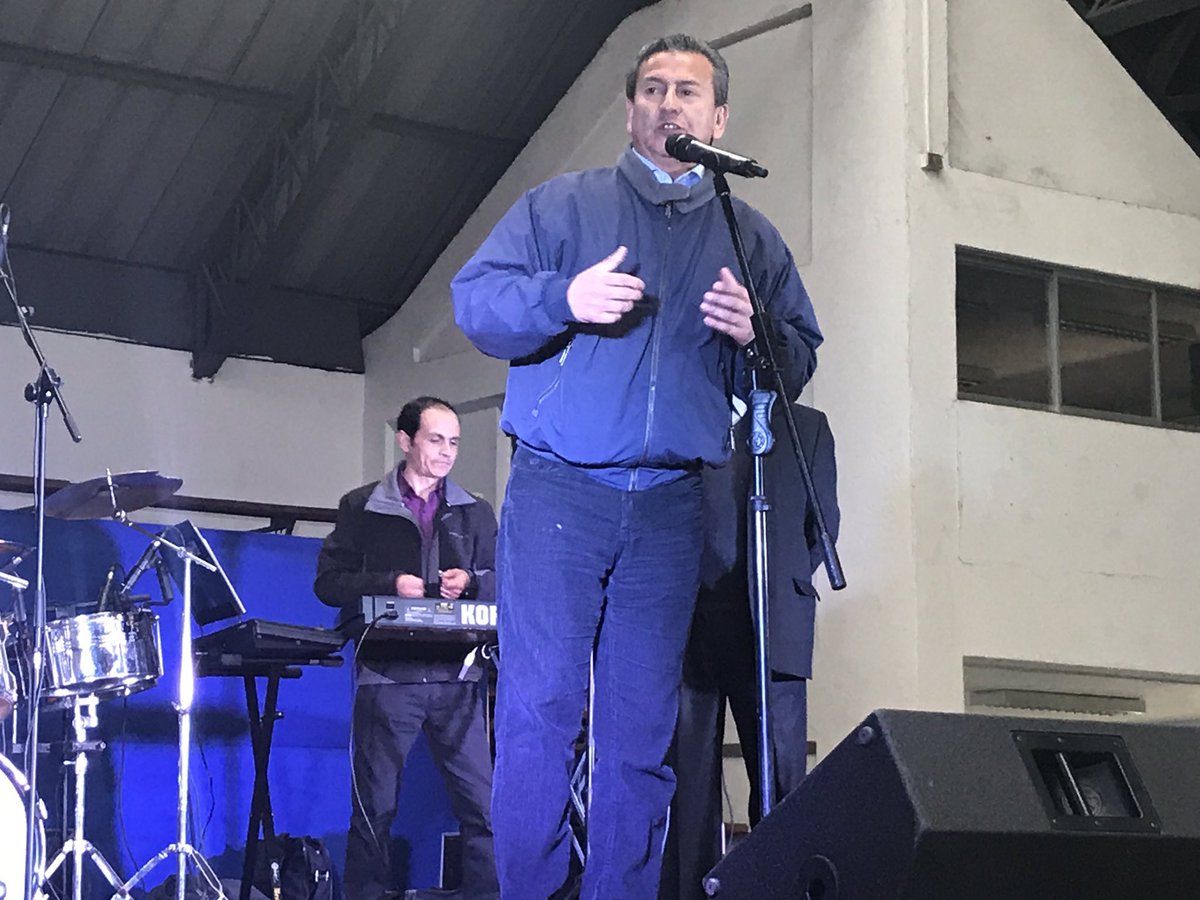 muni_sanjavier's tweet photo. Con un malón, le sacamos la lengua a agosto. Celebramos con nuestros adultos mayores #sefueagosto https://t.co/XqKEmV1AlN