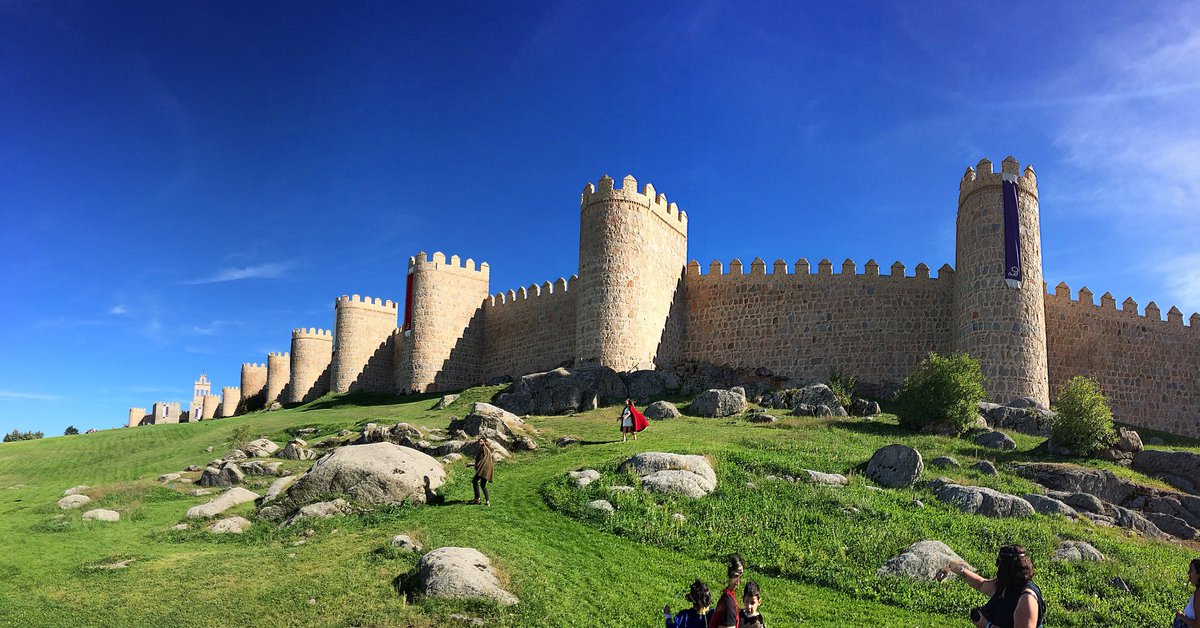 julianmart's tweet photo. Fin de semana medieval en Ávila. Fotos de hoy https://t.co/CkUoqq93Og
