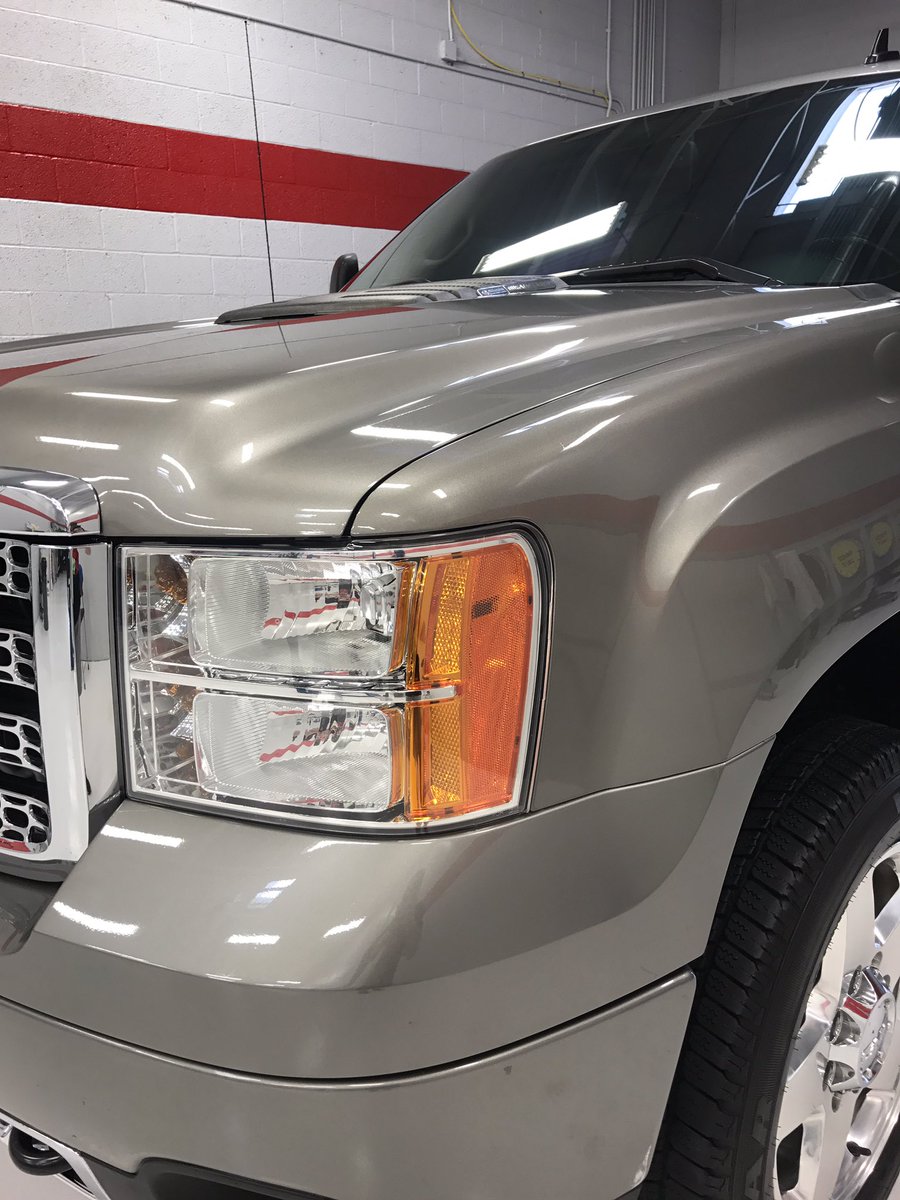 ColesDetailing's tweet photo. Arizona's highest quality Clear Bra installation. Paint protecting film, keeping your paint looking new. #ShinePackage went down. https://t.co/Q052DOFYiH
