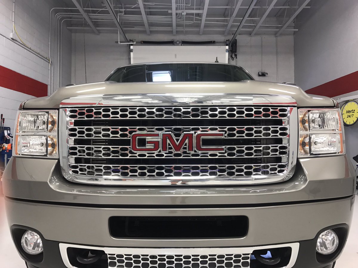 ColesDetailing's tweet photo. Arizona's highest quality Clear Bra installation. Paint protecting film, keeping your paint looking new. #ShinePackage went down. https://t.co/Q052DOFYiH