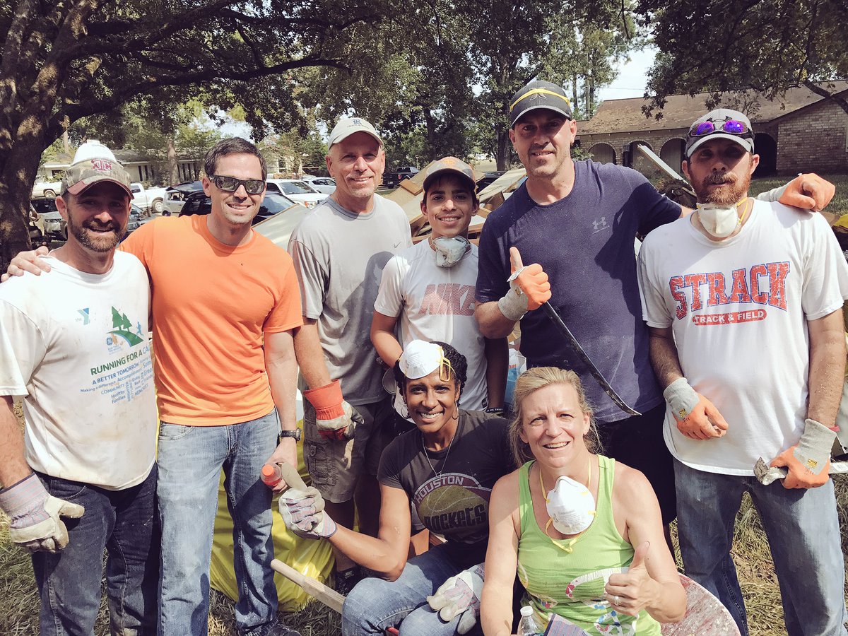 carol_koonts's tweet photo. What a blessing to serve @SpringISD educator Pat Reynolds with these great people!! @KleinISD @VistasHSProgram @StrackAthletics @HaudeKISD https://t.co/AO15PgAx8t