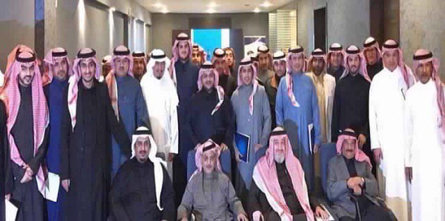 أعضاء شرف الزعيم نفتخربكم لحرصكم الدائم على إستمرارالزعيم بالمنافسه دعمكم محل تقديرنا دعم الجماهيرأمام العين مطلب 💙💙