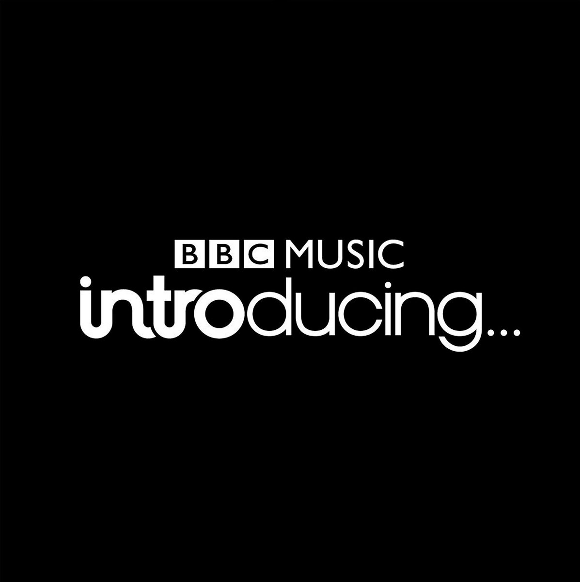 bruchmusic's tweet image. Last Sunday, @SusyRadio. Tonight @BBCIntroSolent, tomorrow @JoeWenborne3rd @saintfm 12-2pm. Wow! #EmptyLand 
saintfm.co.uk/listen-live/