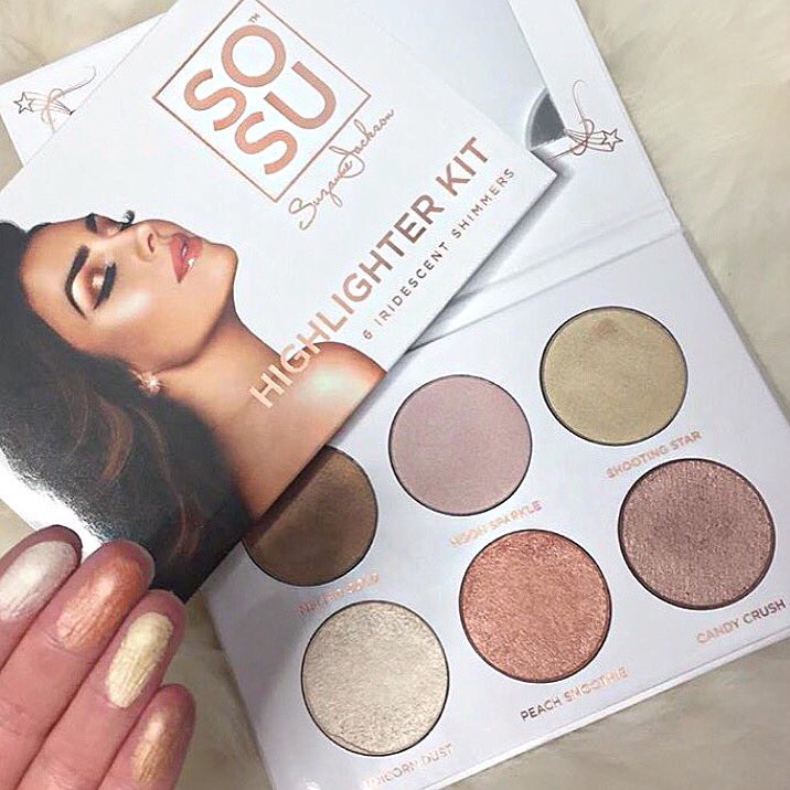 SOSUCosmetics's tweet photo. Who be Highlightin' tonight? βοΈβ¨π«π #sosuglow #glowkit #highlighter #highlighter #glowbabyglow https://t.co/AQwiWg1lot