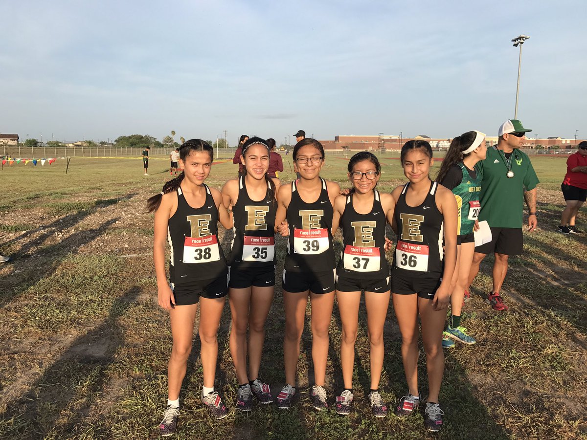 Jag_02179's tweet photo. Congratulations to the Lady Jackets finishing 3rd place at the Donna North Invitational🏃🏻♀️💨 The girls were led Hailey Villalpando. #EEXC https://t.co/hu0qRAKVDe