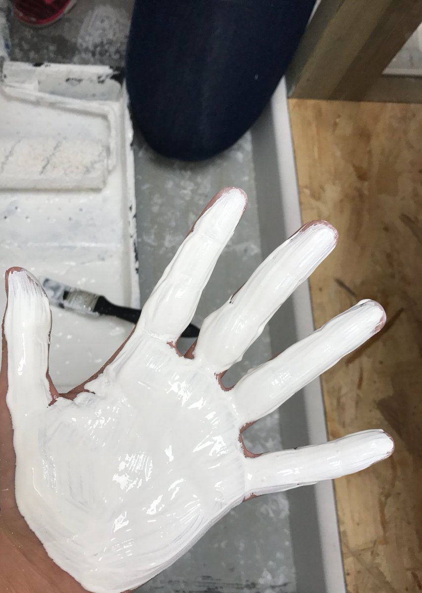 eleanorclarkk's tweet photo. Today was so amazing being back at @EvolutionFndCol and helping out with the painting, building & decorating!!πβ€οΈππ #OCDatwork https://t.co/rr5ajxPDUn