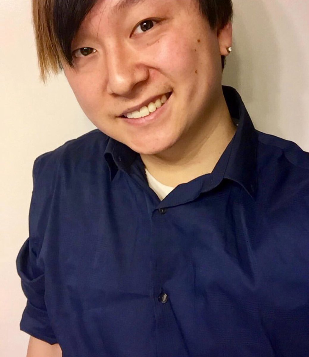 monsterhorns's tweet photo. let's give this amazing duder some love. reply with reasons why you love this smelly butt @Girbeagly https://t.co/r9jbhy9kqU