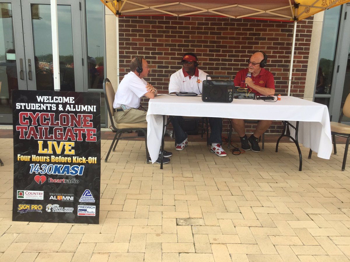 alexinames's tweet photo. Radio show time for @BiggsTRONg and the @1430KASI crew! Tune in right meow #CyclONEnation #isu #BeatUNI https://t.co/U7UfXqDu8V