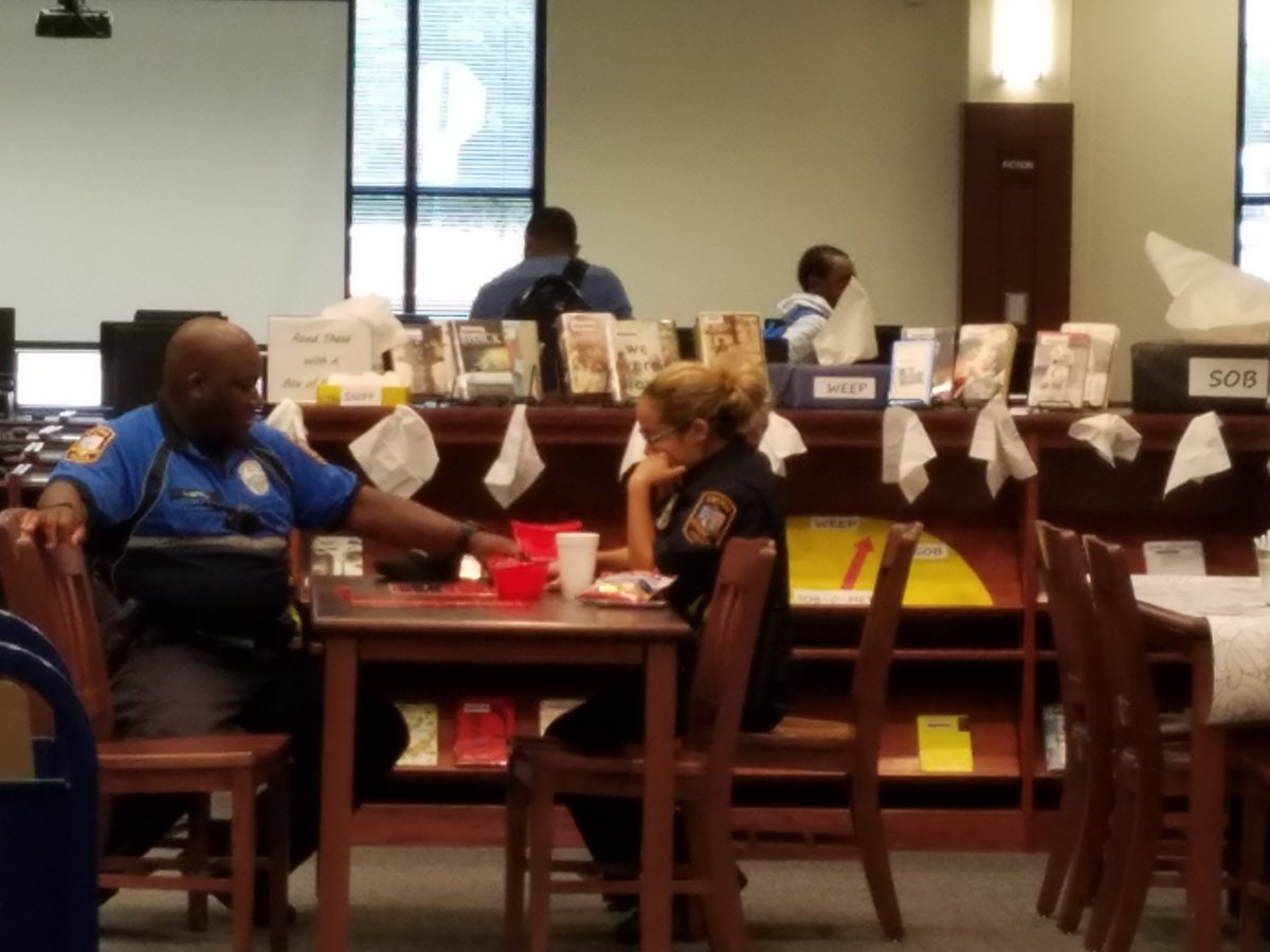 library_wheeler's tweet photo. Wheeler Senior Project mentors' checkers battle. #Smyrna'sFinest #cobbLMS @Wheeler_High https://t.co/6EmFvIaxKE