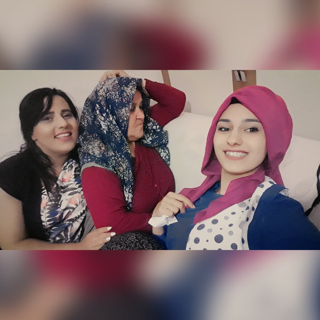 gamzekaplanerr's tweet photo. Anneanne, Sen niye küstün ki bize 😂 #ABLABAL https://t.co/15iIjeuXV7