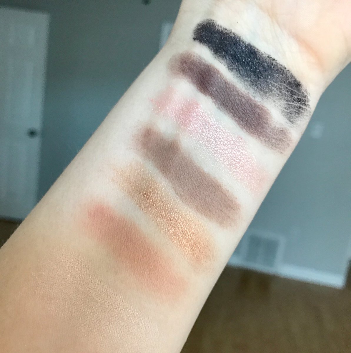 JennyCain1's tweet photo. Love these colors @MarcBeauty @Influenster #TheDressedEye #complimentary #contest https://t.co/C9HcPcgjBb