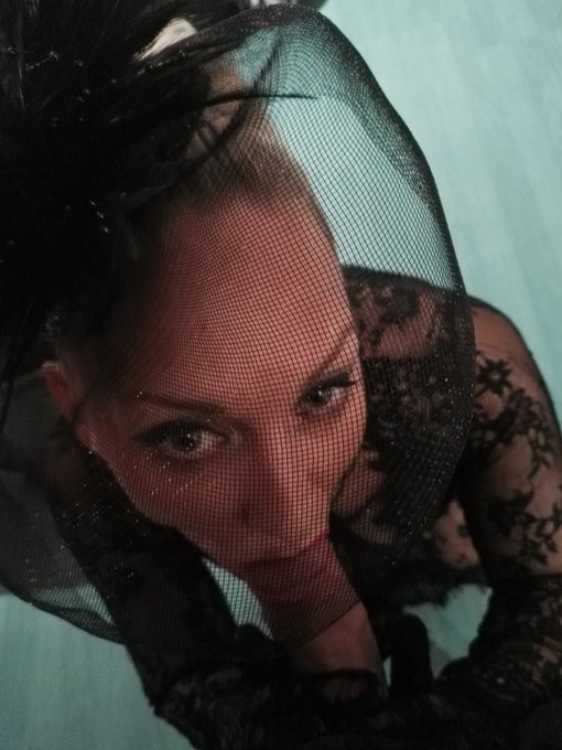 Junto al padre polla mmmmm Dios hazme pecar jaja @1975_zeus https://t.co/qd7TSg7c5w<a href="/tag/salacopas"class="tags"><span>#salacopas</span></a>