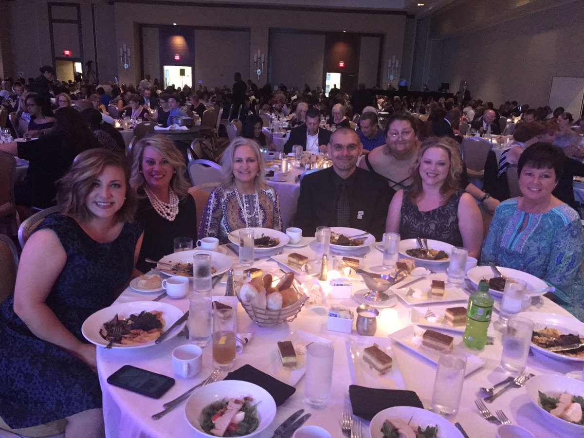 Becky75C's tweet photo. Great week in Philadelphia celebrating Community Action.  #BeCommunityAction #CAPCON17 #KCEOC https://t.co/Lhjaw88J2G