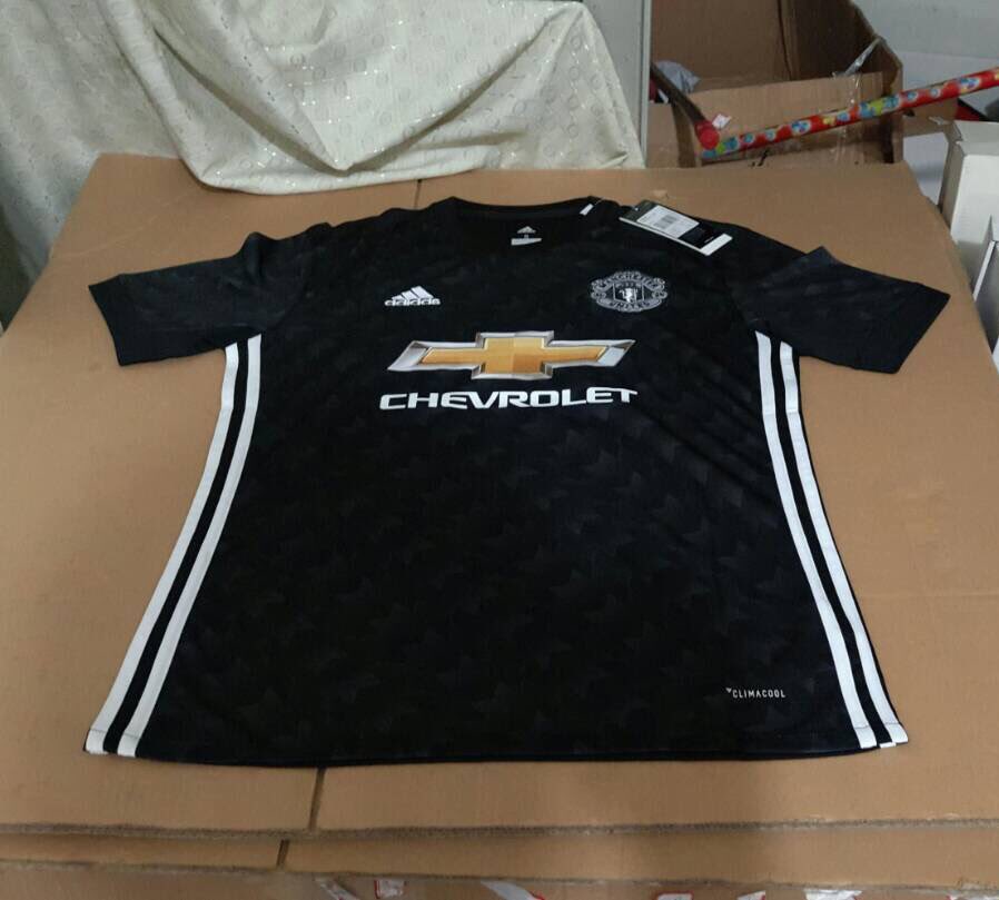 DaJerseyHub's tweet photo. 'Whoa, Mkhitaryan, Henrikh Mkhitaryan, he's our midfield Armeniannnn' Get your soccer jerseys with us now and save over $60! DM for inquires https://t.co/gSTsNCDhVW