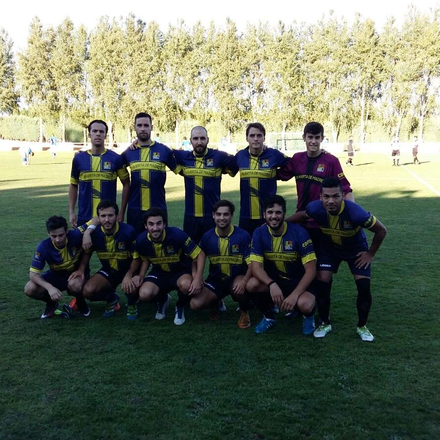 CDpuertaMadrid's tweet photo. #SENIOR
Listos para la presentación del CF Noblejas y poder dejar una buena imagen.
#VamosPuerta #Majadahonda #Futbol #FutbolParaTodos https://t.co/ooAlZekHhm