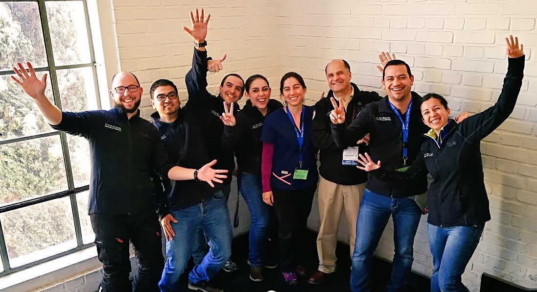 UandesUrgencia's tweet photo. Curso Instructor ATLS aprobado nuestros residentes de 2do año nuestra docente Dra Garrido FELICITACIONES @AmCollSurgeons @acs_chile @uandes https://t.co/yy9IwFeTCZ