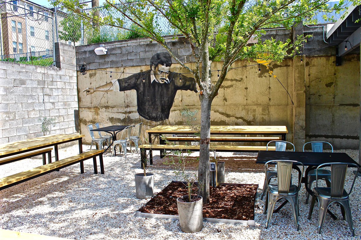 GrekoStreetFood's tweet photo. Perfect patio day! #GrekoPatio #EastNashville https://t.co/NVUubMATwi