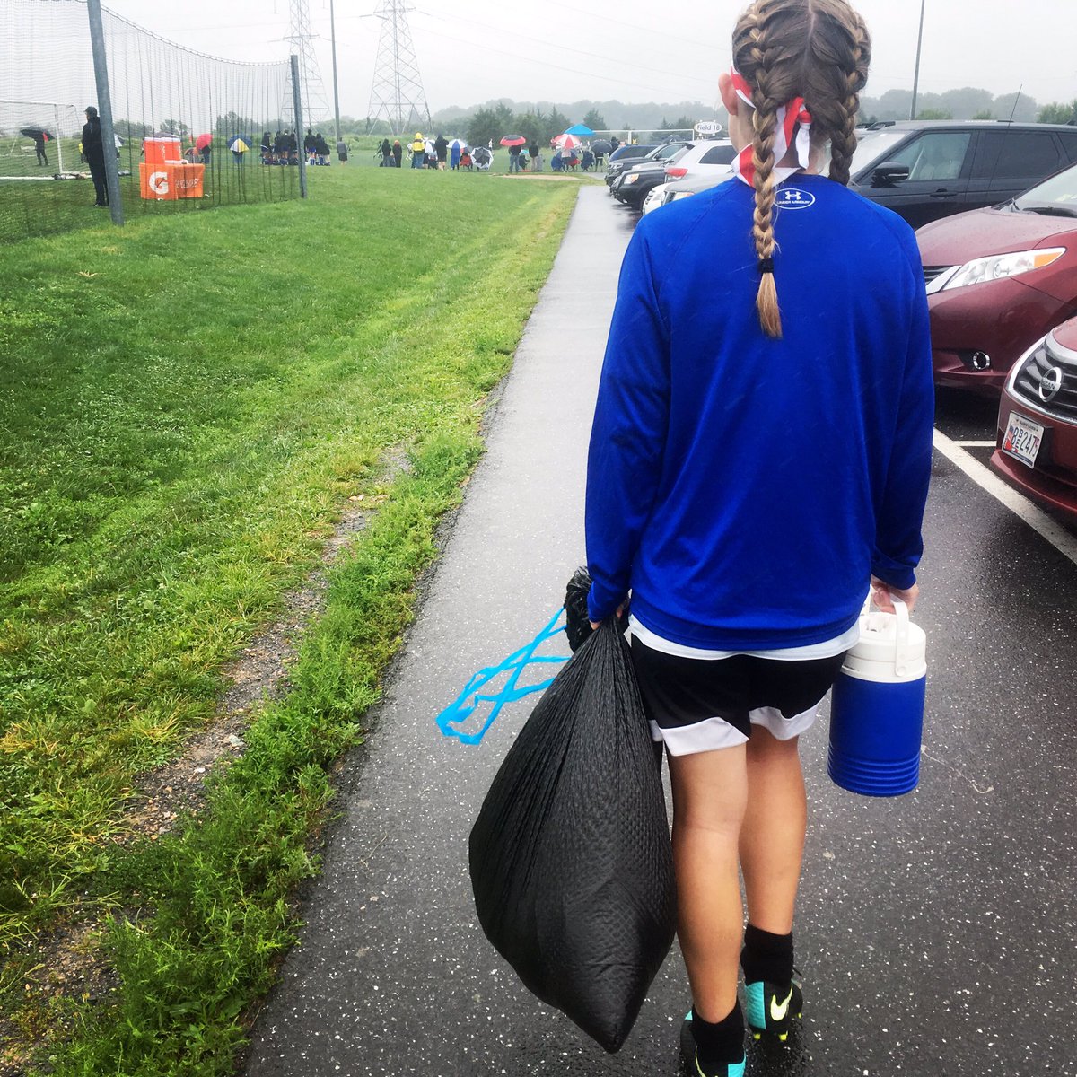 KeeleySports1's tweet photo. Just a #soccer girl and her trashbag headed to the 2nd game of the day #RushfortheCup @soccerstryker https://t.co/NvzUKlg2hr