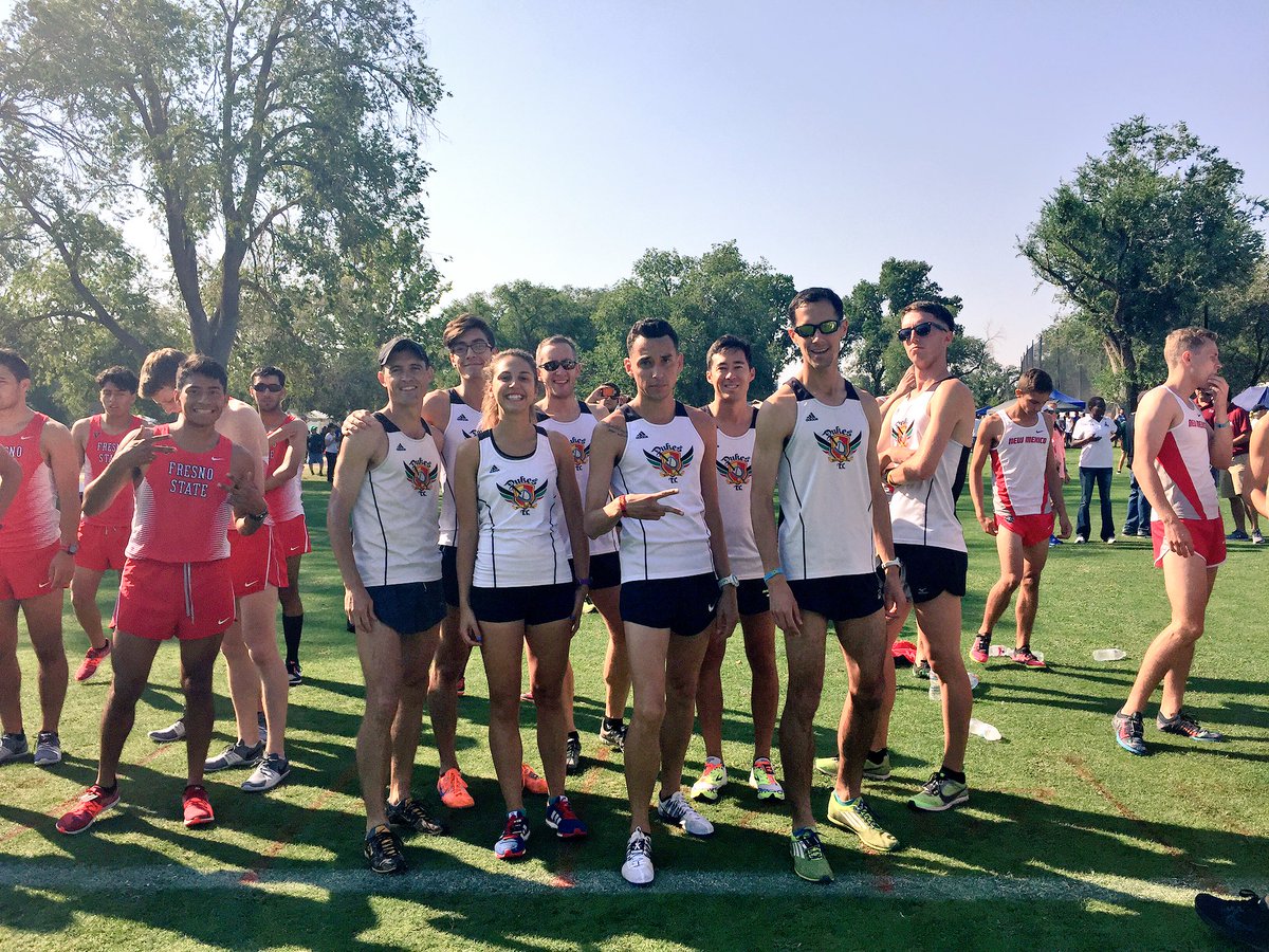 DukesTrackClub's tweet photo. XC season is alive and well! Pre-race shot of the team! #dukestrackclub #loboinvite https://t.co/8wEMp5KLiv