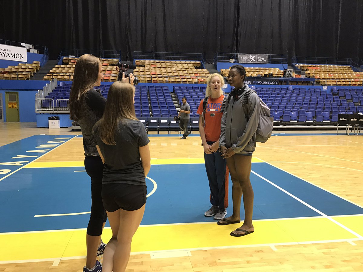 GatorsVB's tweet photo. Some post-practice 📽 time with @FloVolleyball https://t.co/cPYLVvlaFA