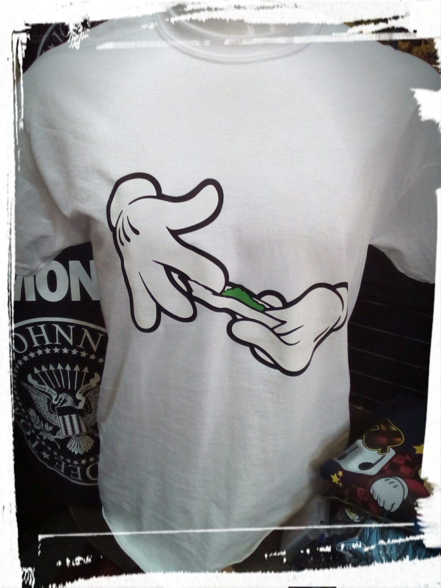 Si se te olvida como hacerlos esta es la polera que necesitas,ven a <a href="/sala_43/">sala cuarenta y tres</a>,te esperamos!!