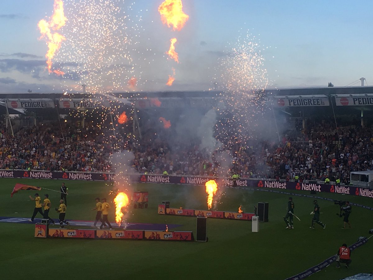 unkiepaul's tweet photo. Here we go @TrentBridge #CmonNotts #T20blast https://t.co/Ftd3nGouF4