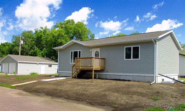 ChrisPopkes's tweet photo. New construction ranch home now for sale in Canistota, SD!
#EXITREALTYSIOUXEMPIRE https://t.co/xpV8Fw5Cmn