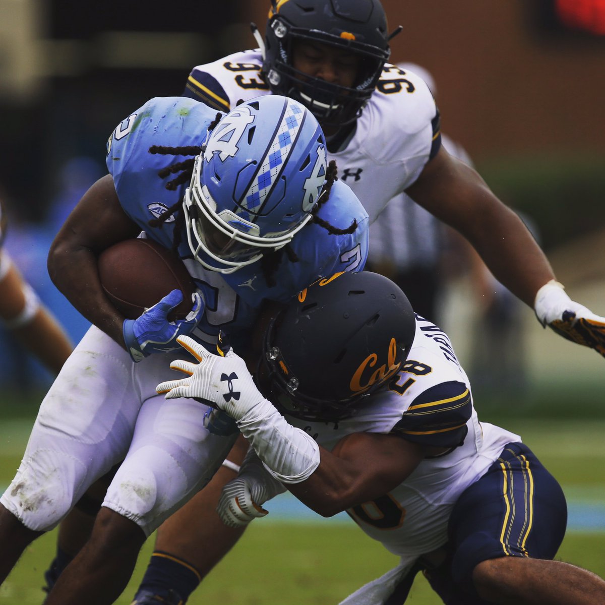 jayaphoto's tweet photo. Cal v UNC
#ncaafootball #goldenbears #CalBears https://t.co/E6fJmqodek