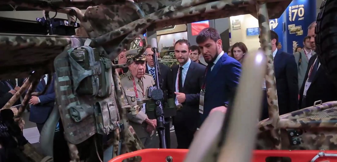 Aln54Dz's tweet photo. ANP/Algerian delegation army for the #Army2017 at Moscow. https://t.co/GZhOa46JHQ