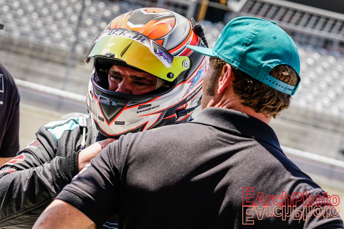 Earchphoto's tweet photo. Because #teamwork
@spgibbons71 @4derekdeboer @theracersgroup #TRGAMR #TexasGP #COTA @WCRacing #RacingForCancer #PWC https://t.co/nWgK6TIYbr