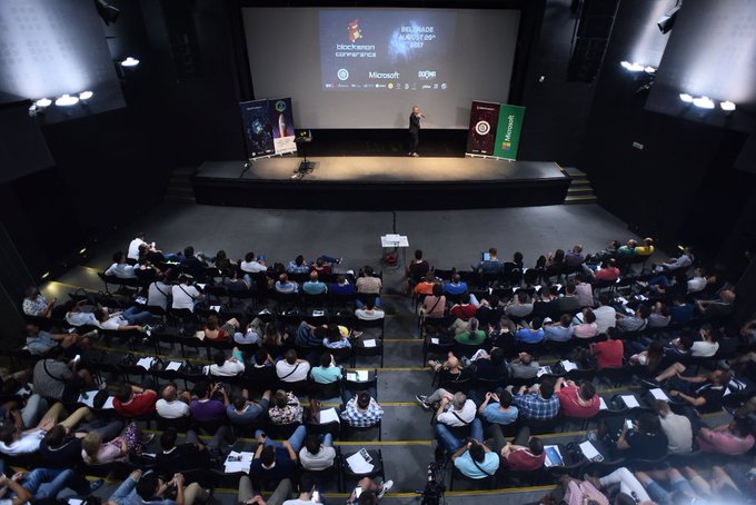 Twitterで画像を見る