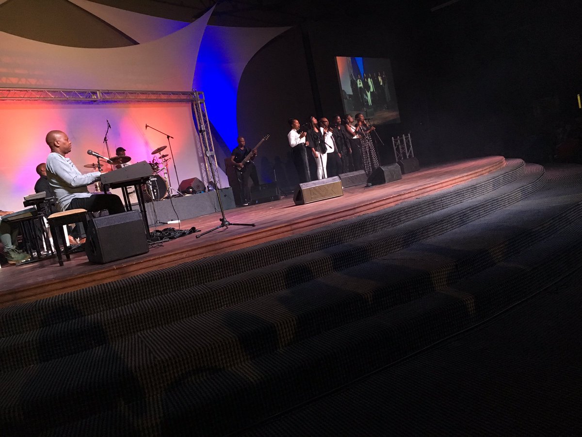 PulseEventsRSA's tweet photo. @PapaNdu707 takes the stage 

#WePraiseGospel https://t.co/vyJHT1hsd7