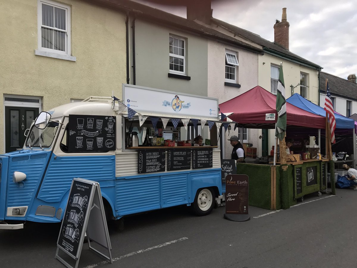 Only went and won Best Dressed Stand for our Fannie <a href="/NourishFestival/">Nourish Festival</a>. #chuffed #streetfood #citroenhy xx