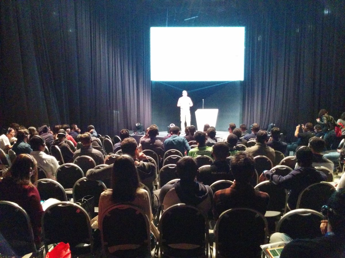 brjavaman's tweet photo. NoSQL and Cassandra? The amazing @otaviojava is laying down the truth about it all at #MercadoLivreExperience https://t.co/8DLtx0Dplm