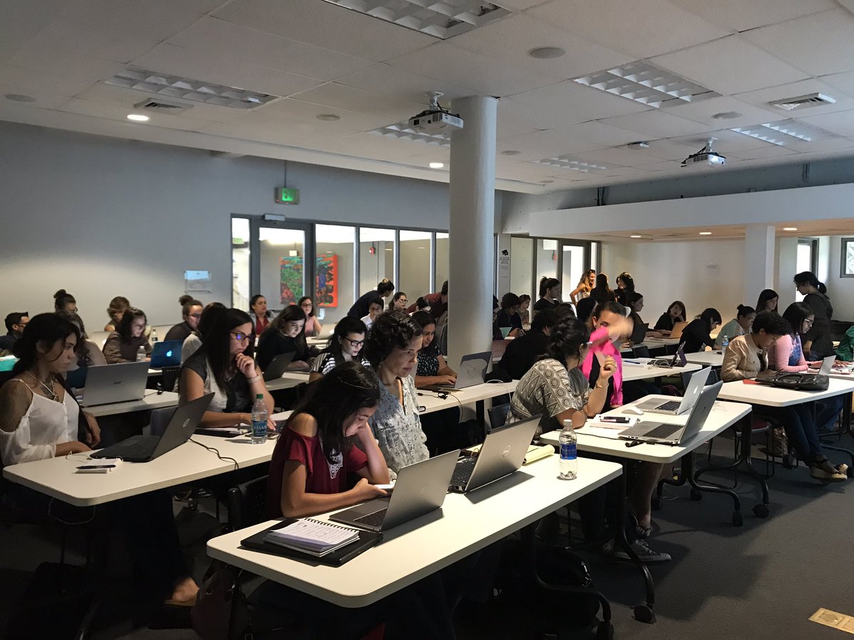 Full house + long waiting list at our 1st #WomenTechOver Intro to Coding workshop with <a href="/IncludeGirls/">Include Girls</a> and @PRScienceTrust Stay tuned for more