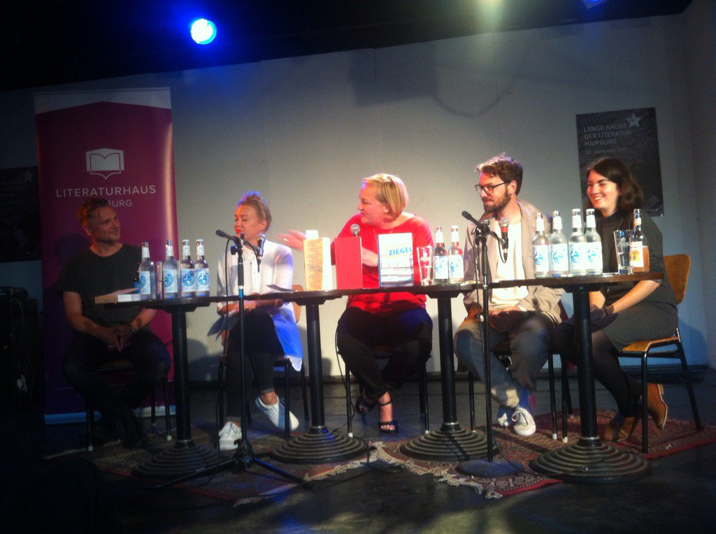 Heute: <a href="/Literaturnacht/">Nacht der Literatur</a> in #Hamburg - ua mit M. Weins,  <a href="/buecherfrauenHH/">BücherFrauen Hamburg</a> @Buecherhallen Abschluss 22h Haus73