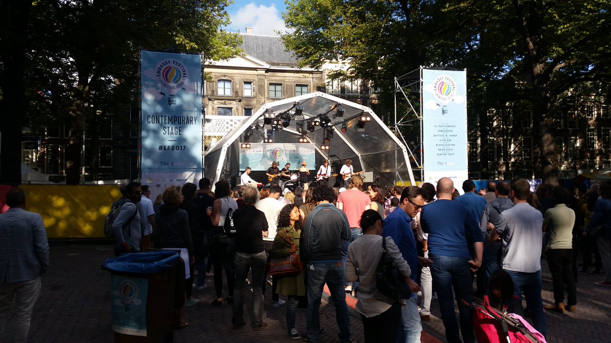 <a href="/EmbassyFestival/">Embassy Festival</a> was weer top! al die nationaliteiten die gewoon met elkaar een feestje maken....en heerlijk eten van over heel de wereld!