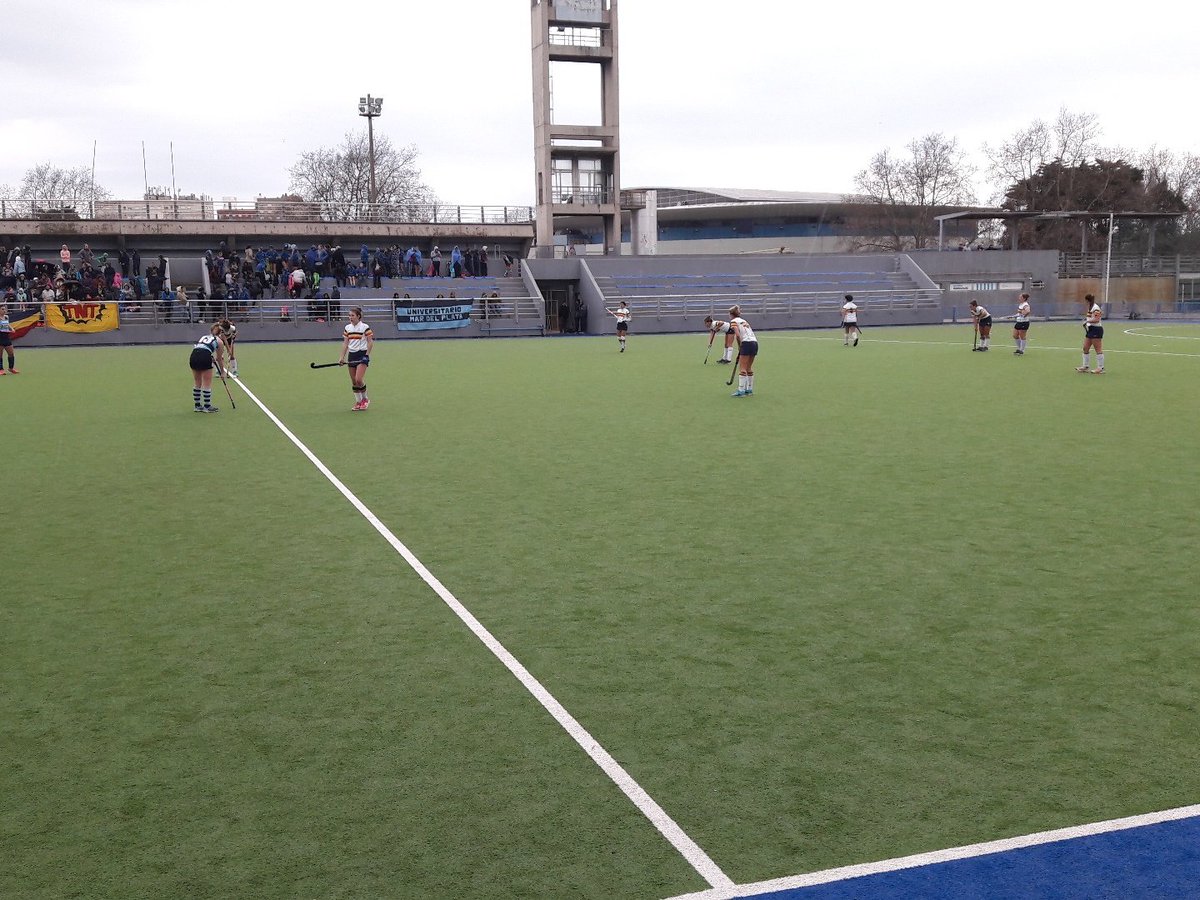 AAMH_MdP's tweet photo. #challenger2017 #final
Arranca el último cuarto, en Inter, Trinity supera a Uni por 2 a 0. https://t.co/dUWr1XFQ02