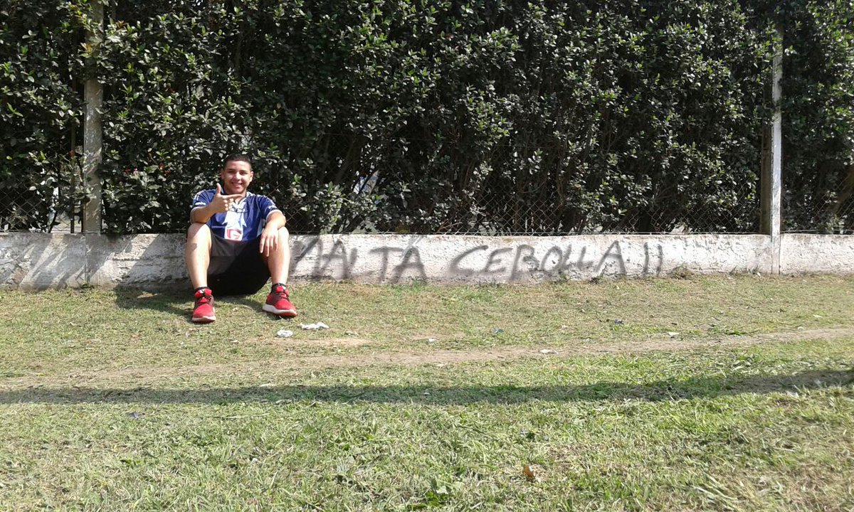 elsarrofc's tweet photo. Juega el sarro y vos tipo https://t.co/0ifBkwR7hL