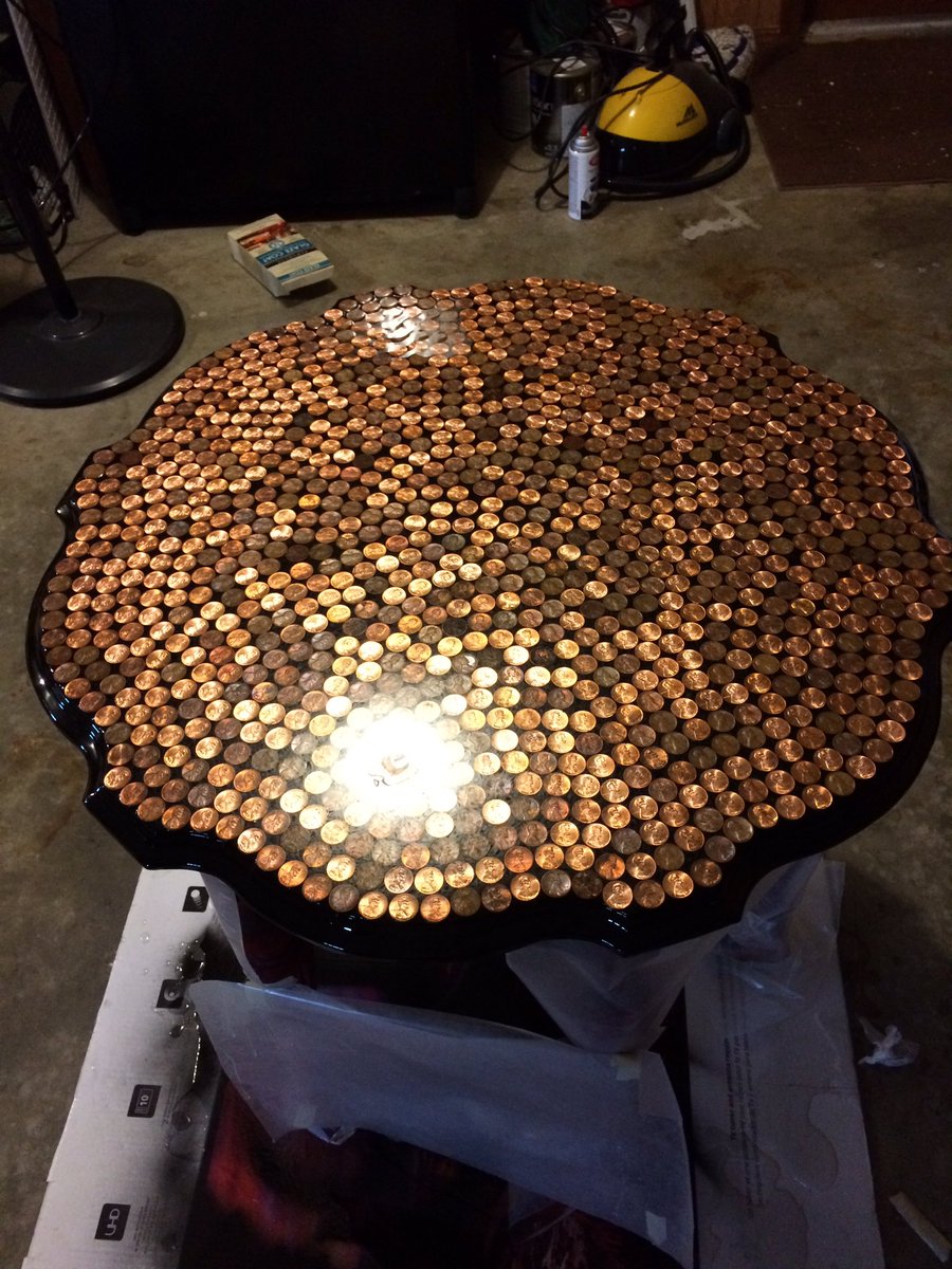 Krame2Fame's tweet photo. Applied #glazecoat 2 #pennytable 2day -let me just say it's #SUPERMESSY! Have had 2 stop nitpicking abt bubbles etc & let go! #perfectionist https://t.co/C2bq8Bs5pw